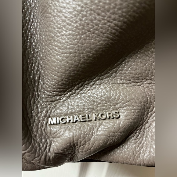 Vintage Y2K Michael Kors Cinder Gray Leather Tote Bag Purse w Silver Hardware - Picture 8 of 10